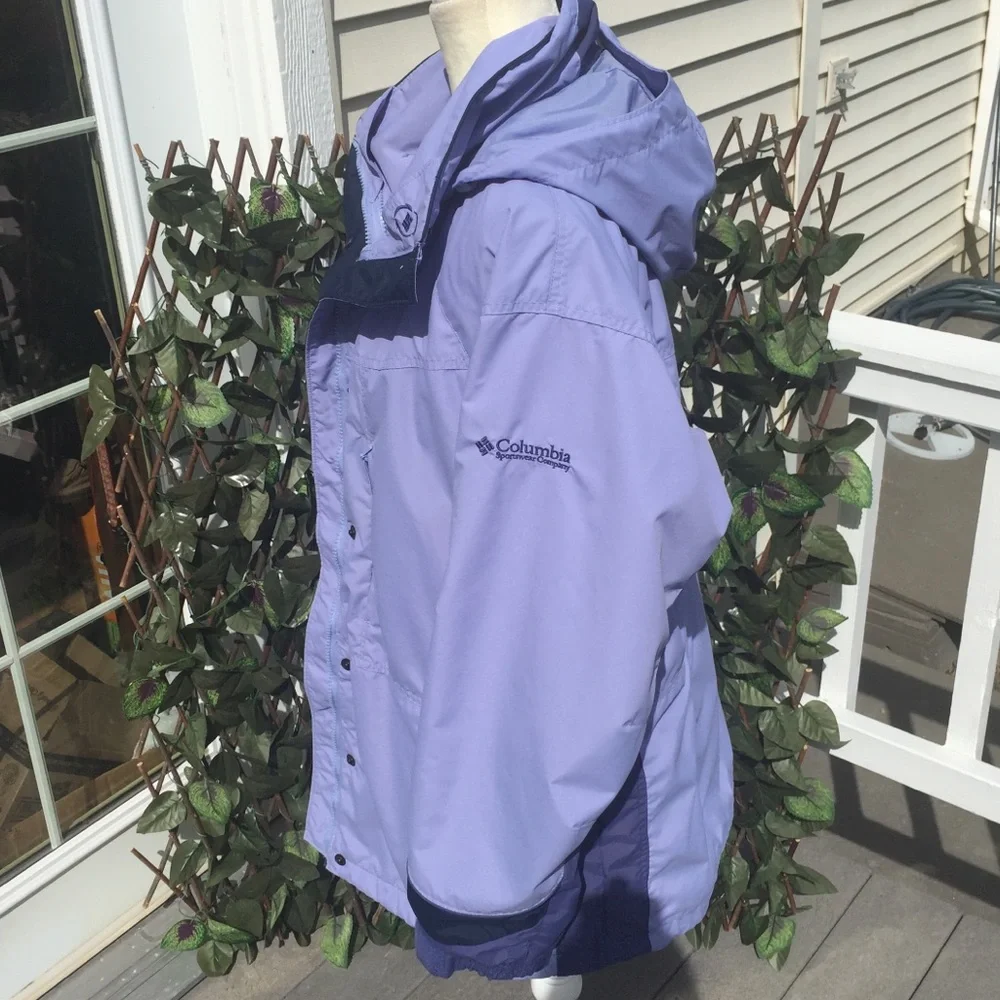 Columbia Jacket.  size Large - Picture 2 of 9